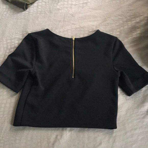 Express Crop Top - Picture 3 of 3